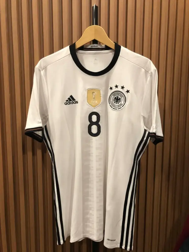 Germany Home Jersey 2016–2017 with No. 8 Mesut Özil