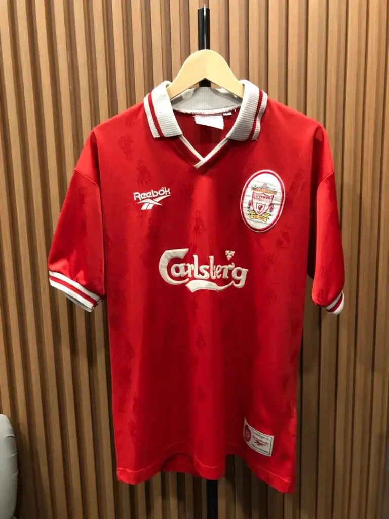 Liverpool Home Jersey 1996–1998 with No. 9 Robbie Fowler