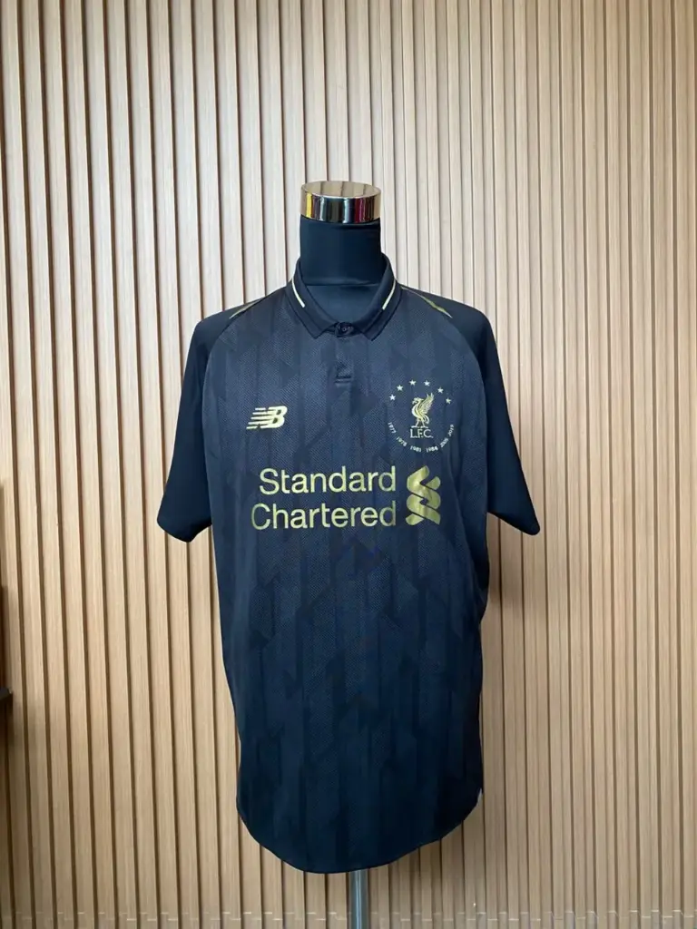 LIVERPOOL 6 TIMES CHAMPIONS 2018/19