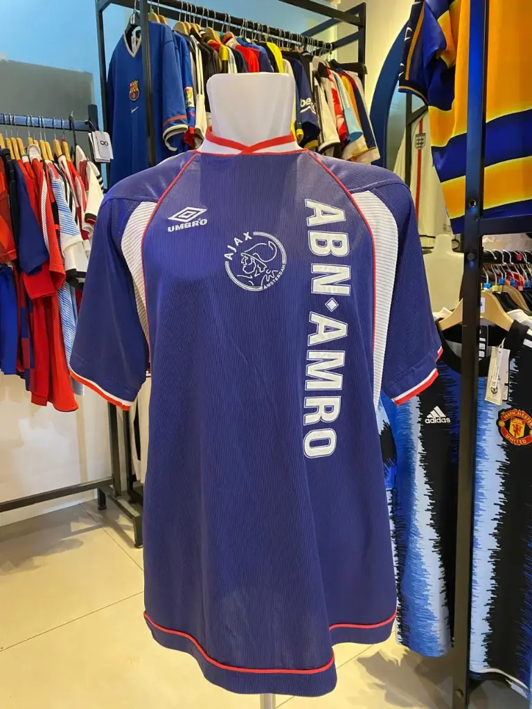 Ajax 1999–2000 Awayy – Michael Laudrup 