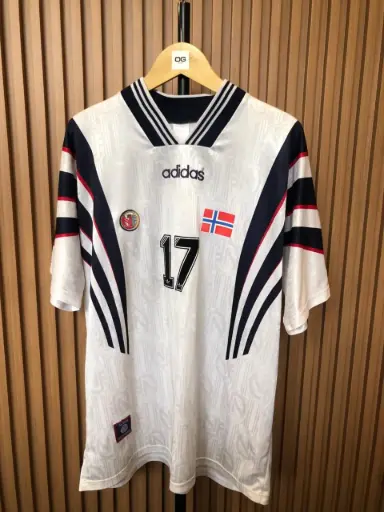Norway Away 1996 -  #17 Ole Gunnar Solksjaer 