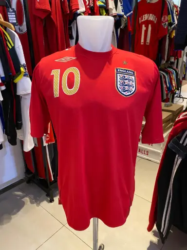 England Away  04/05 — Michael Owen #10
